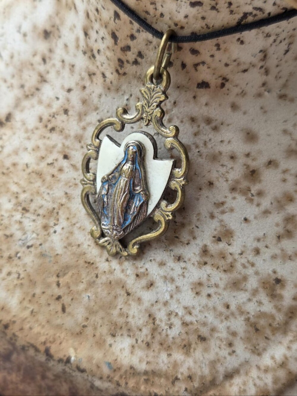 Vintage Virgin Mary Necklace Pendant